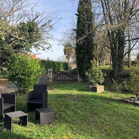 Charmant Gite En Perigord Vert Douchapt Dış mekan fotoğraf