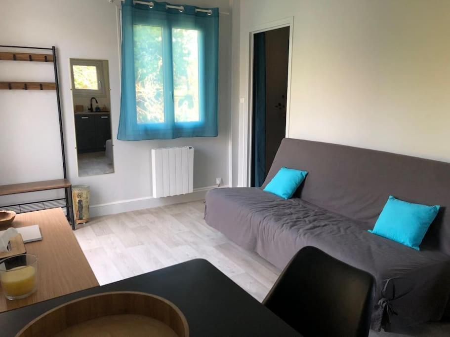 Charmant Gite En Perigord Vert Douchapt Dış mekan fotoğraf